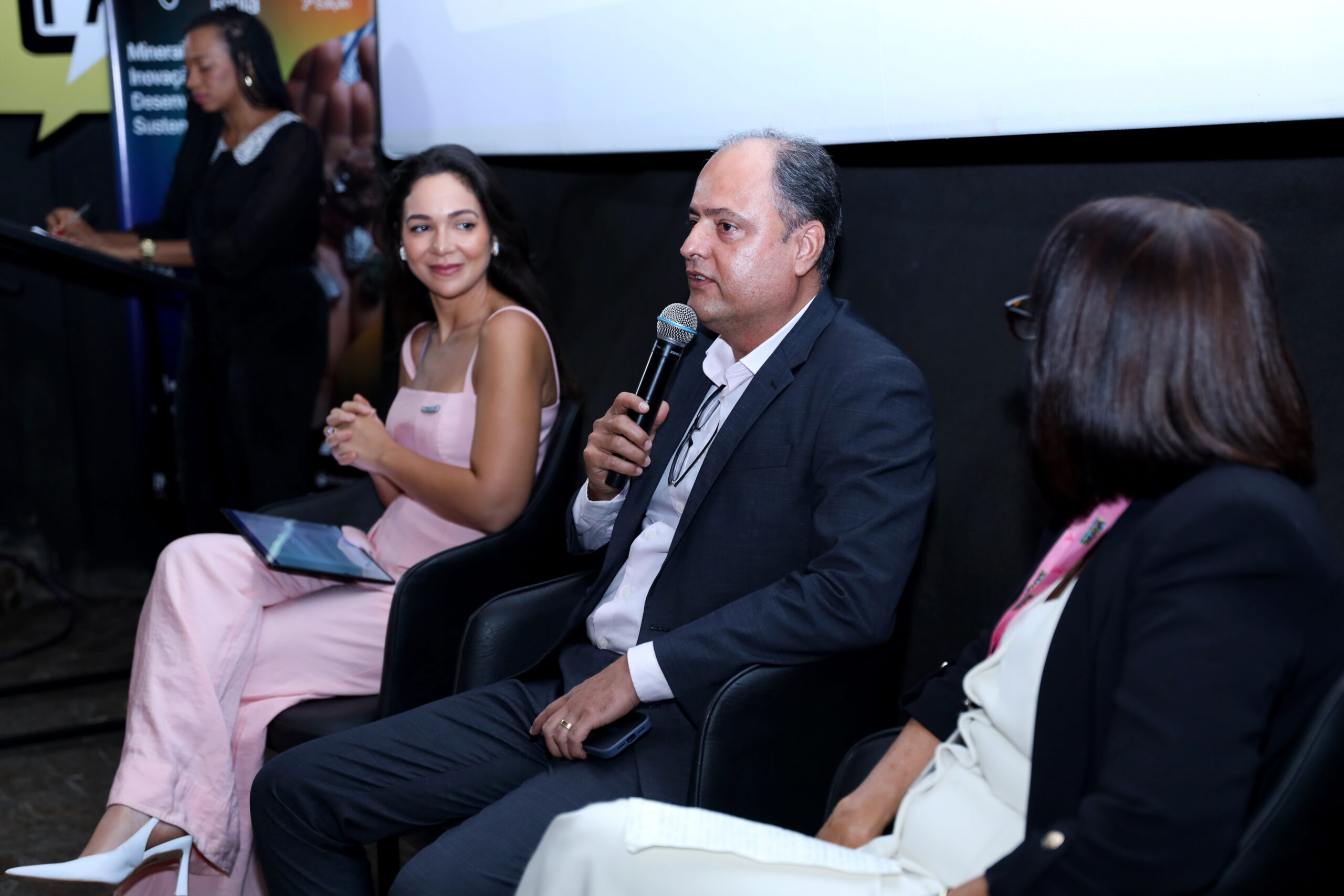 SINDIMIBA participa do Mining Summit Bahia e debate minerais críticos com lideranças do setor em Salvador